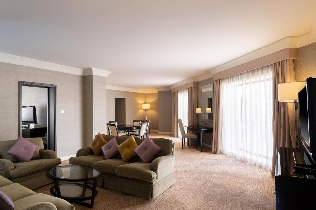 Le Meridien Τζέντα Εξωτερικό φωτογραφία A suite at the InterContinental Paris Le Grand