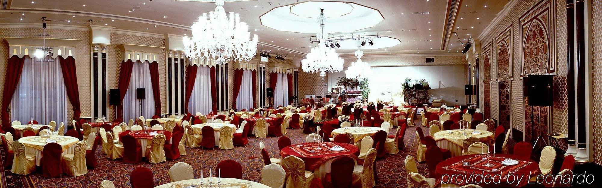 Le Meridien Τζέντα Εστιατόριο φωτογραφία A banquet hall