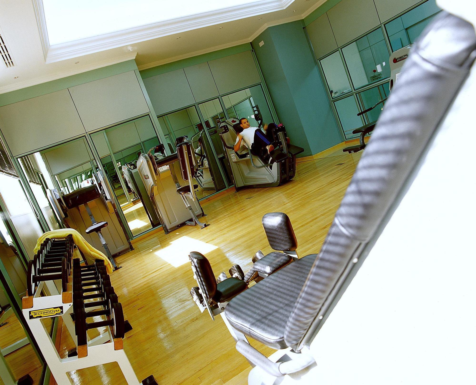 Le Meridien Τζέντα Εξωτερικό φωτογραφία The gym at the 5th floor