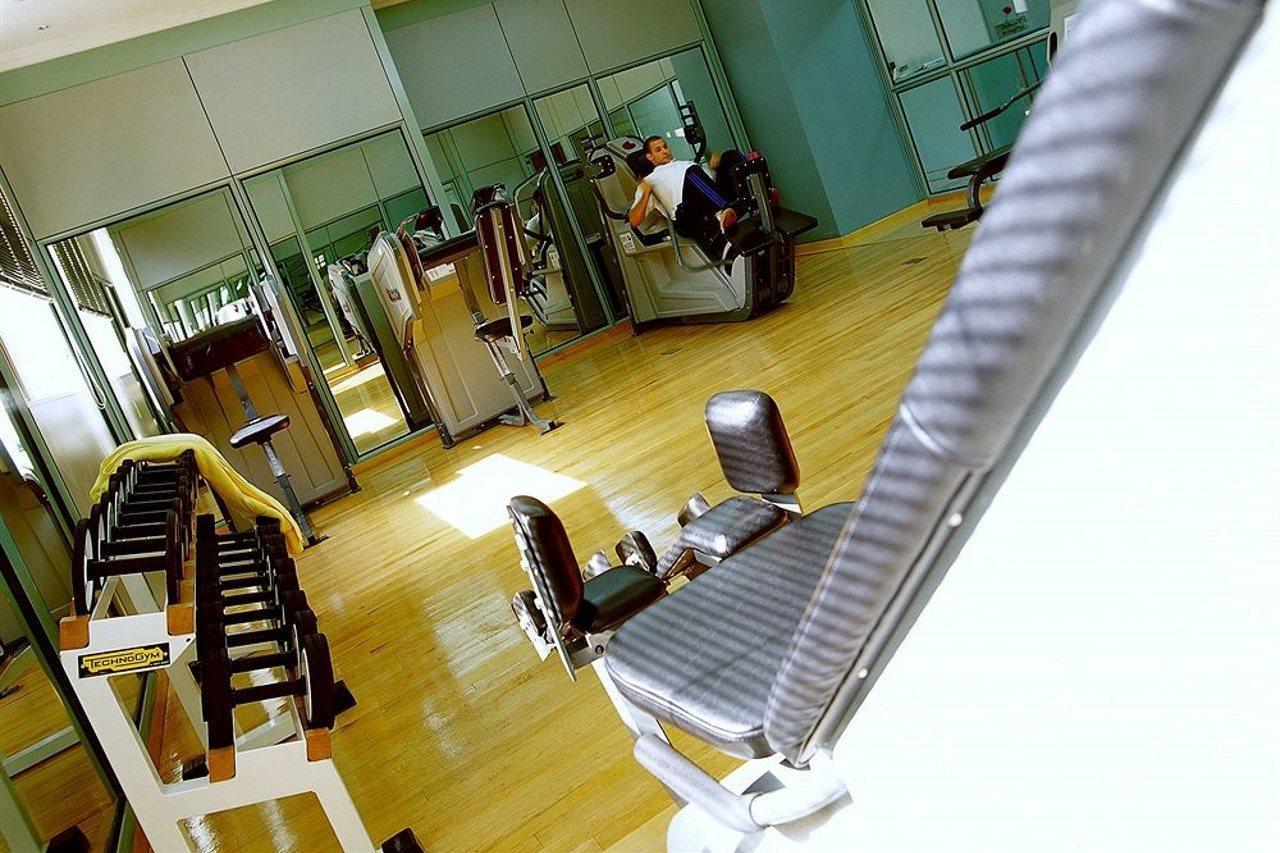 Le Meridien Τζέντα Εξωτερικό φωτογραφία A gym in Singapore